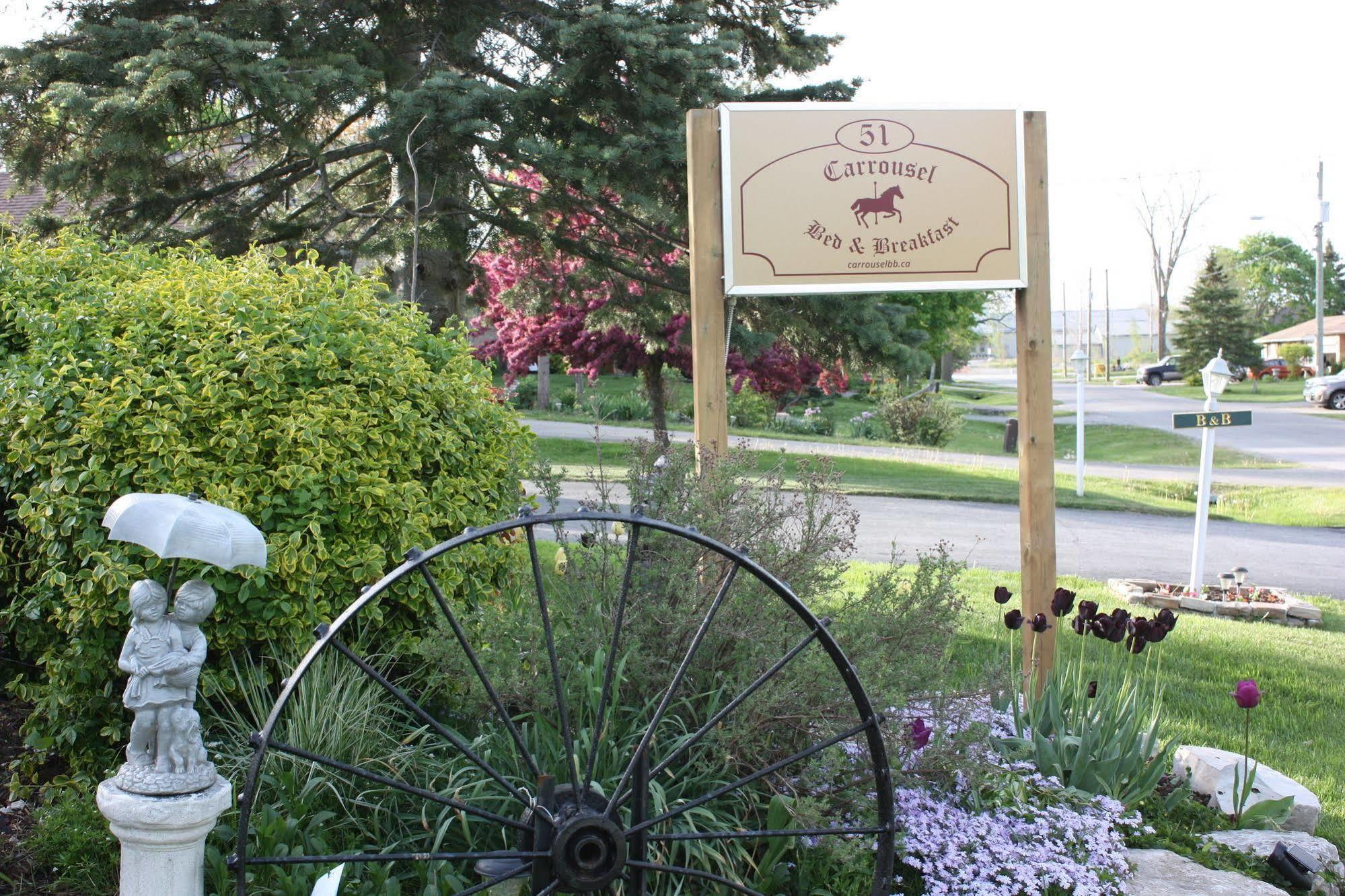 Carrousel Bed & Breakfast Cayuga Exterior photo